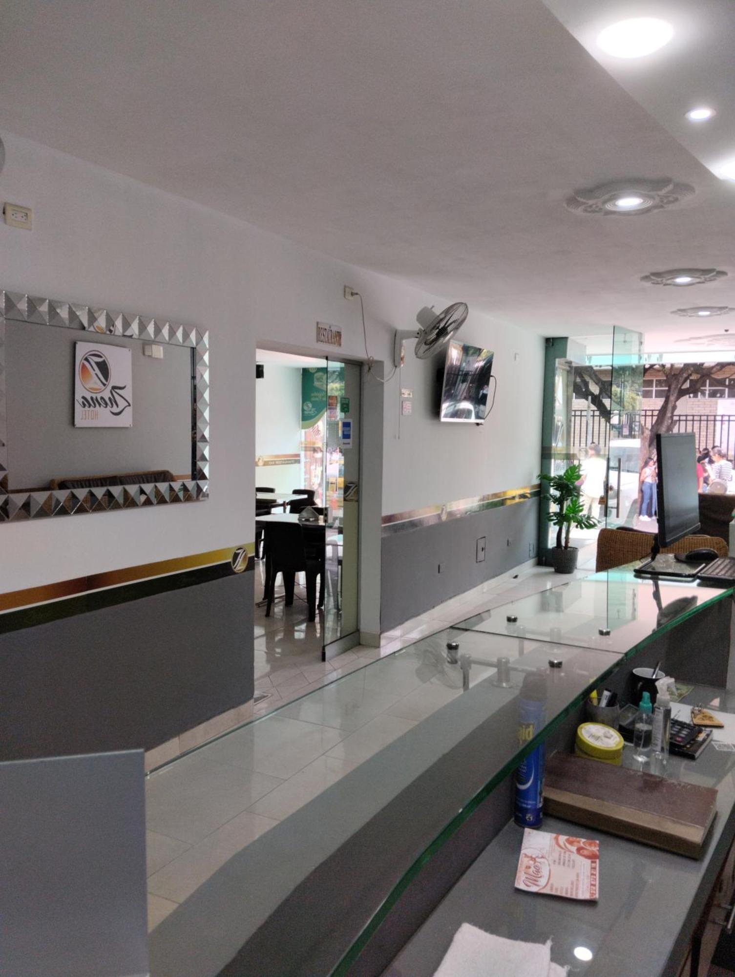 Hotel Ayenda Zhena à Cúcuta Extérieur photo